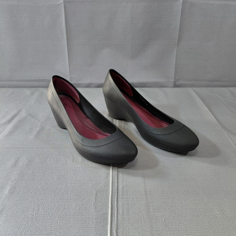 Crocs Lina Wedge Heel Black Women's 10 Pointed Toe Pump 203408 Comfort Standard